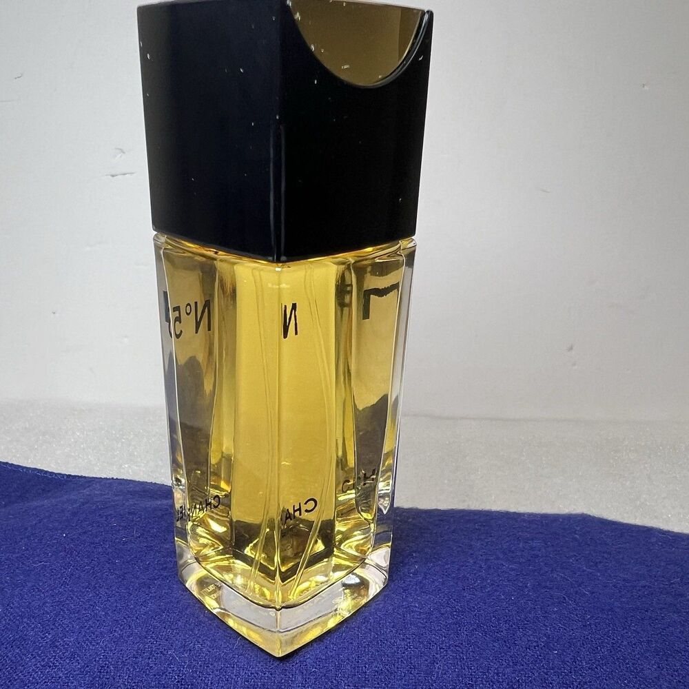Vintage Chanel No 5 Eau De Toilette Spray, 1.7 oz/50 ml. NOS. No Box - Picture 3 of 5